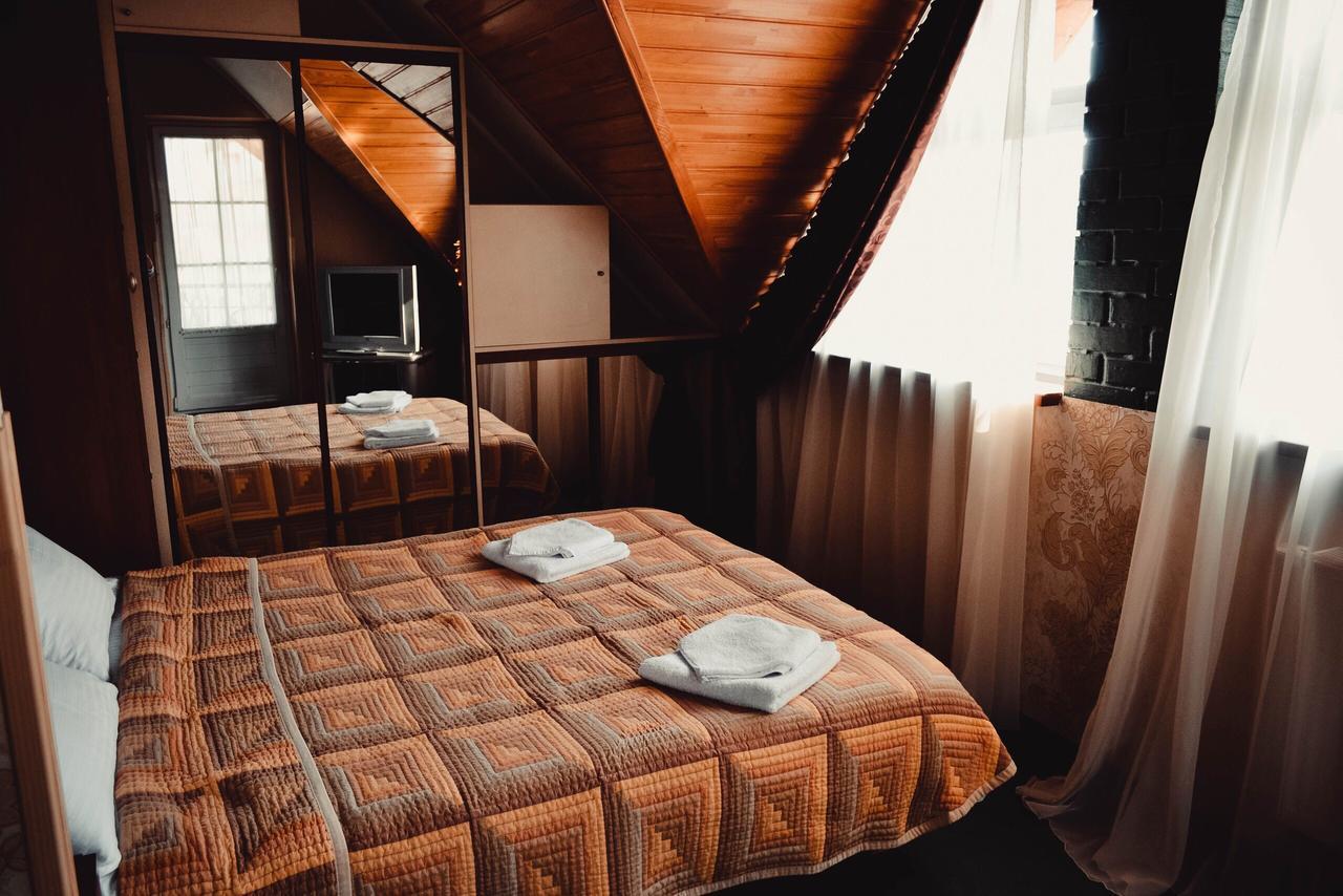 Hotel Tri Dorogi Lvov Exteriér fotografie